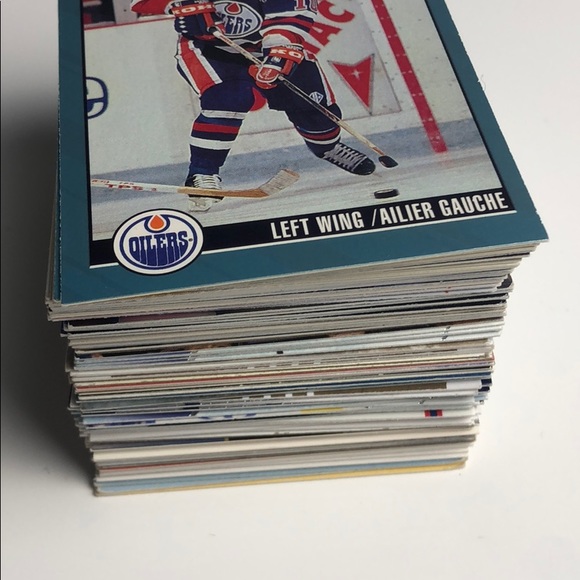 Lot of 100+ Hockey Cards - Various Sets ft. Oilers